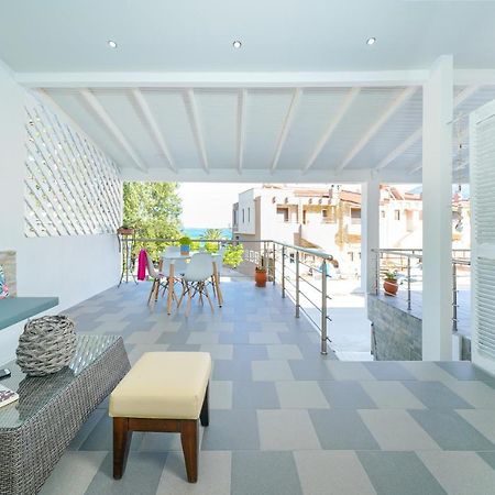Golden Beachside Terrace Chrysi Ammoudia Exterior foto
